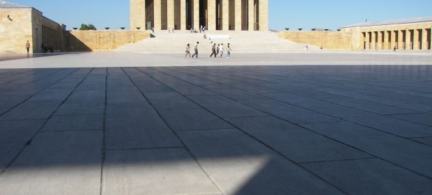 35. Mausoleu Ataturk Poza Lider