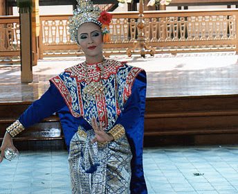 91. Dansatoare Thai