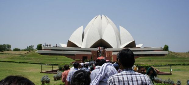 15. Templu Bahai Delhi
