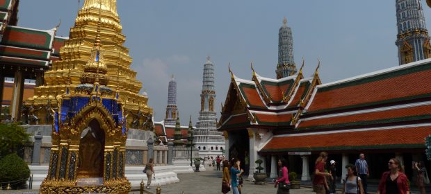 14. Zona Templelor
