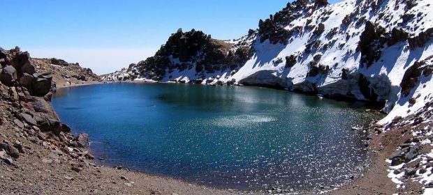 14. Iran Sabalan Lacul De Crater Din VarfIMZ