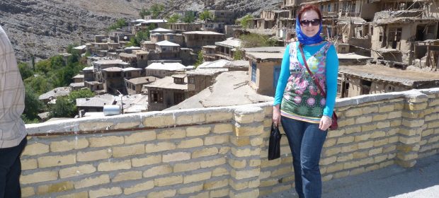 8. Haine Femei Iran