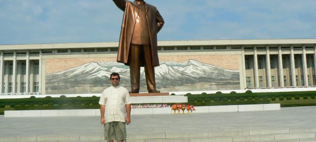 1. Statuia Lui Kim Ir Sen Din Phenian