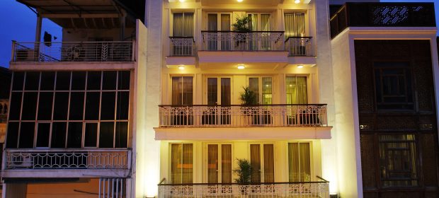 6. Intrare Hotel Golden Silk Hanoi