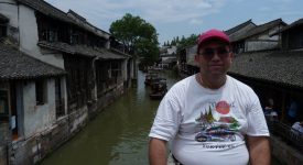 13. Pe Un Pod Peste Un Canal In Wuzhen Copy