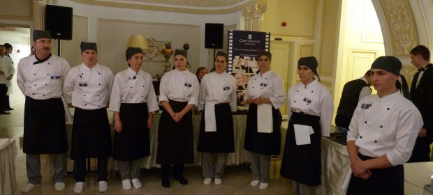 4. Concurentii Bucatari