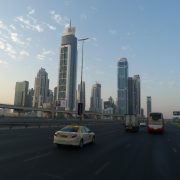 8. Dubai Dimineata
