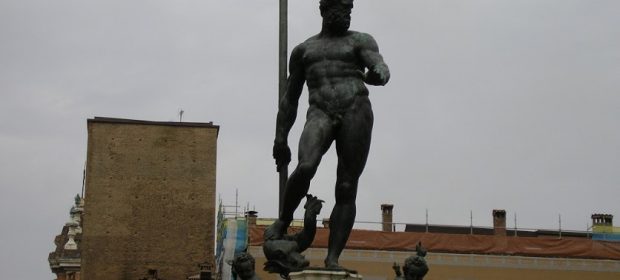 1. Statuia Lui Neptun