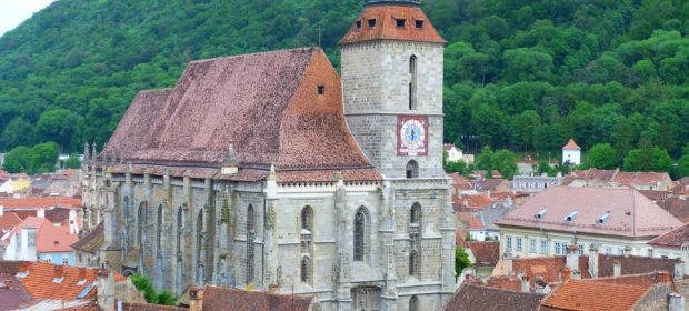 10. Biserica Neagra