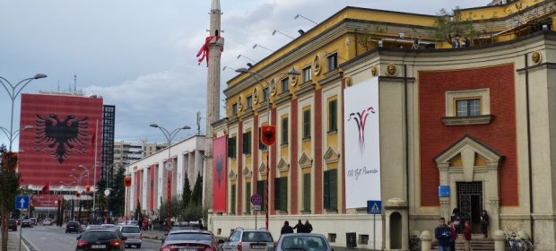 9. Cladiri In Stil Italienesc In Tirana