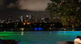 27. Piscina Sofitel