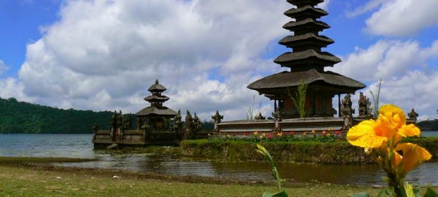 07. Templul Balinez Bedugul Lake