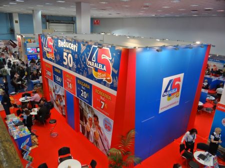 01. Stand Paralela 45