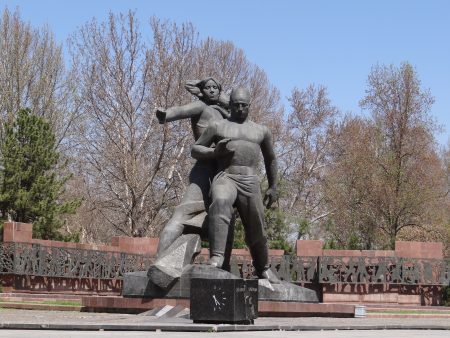 01. Monumentul cutremurului din Taskent
