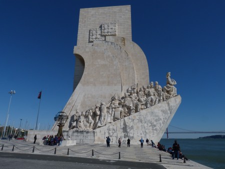 03. Monumentul Descoperitorilor