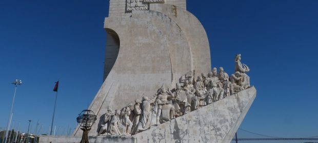 03. Monumentul Descoperitorilor