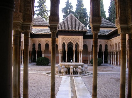 10. Curtea Leilor - Granada, Spania