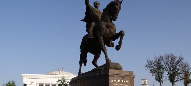 13. Statuia Lui Timur Lenk Taskent