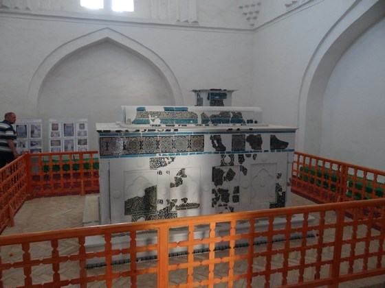 21. Najm ad-Din Mausoleum