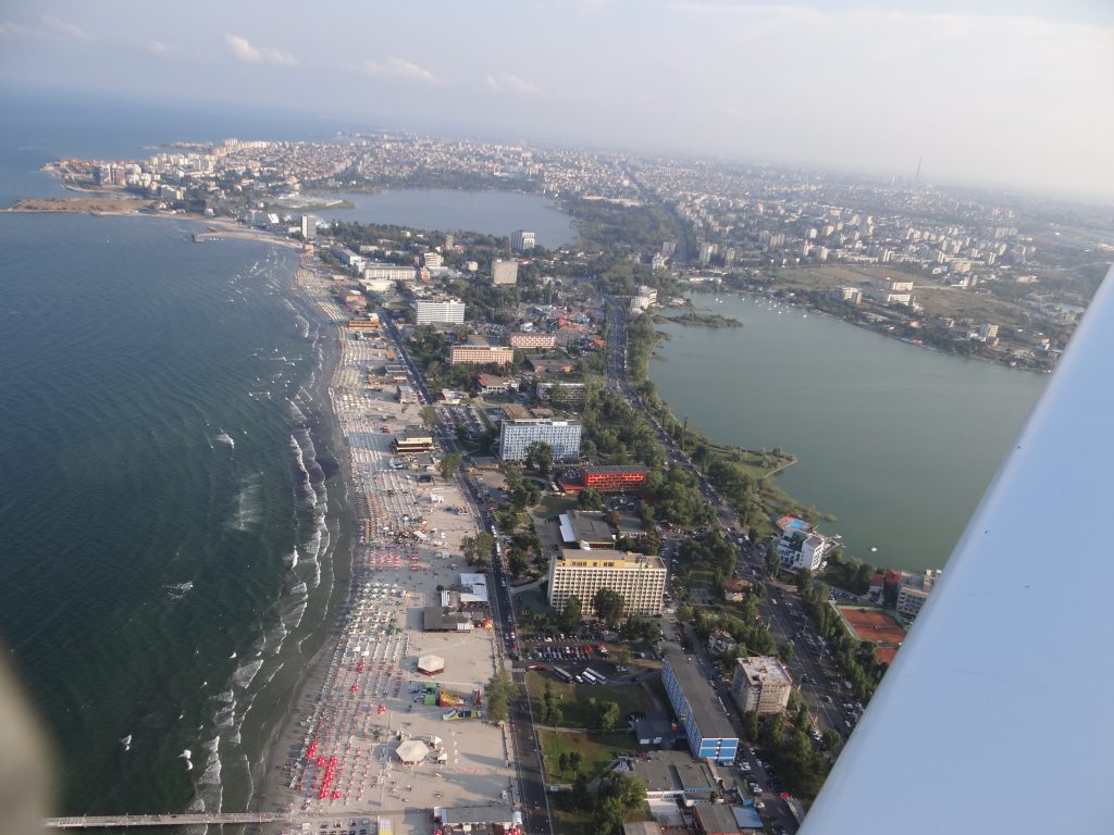 01. Zbor Peste Litoral