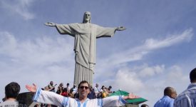 22. Statuia Lui Isus