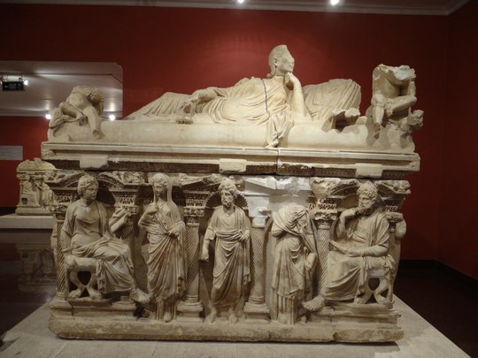 38. Sarcofac Muzeu Antalya