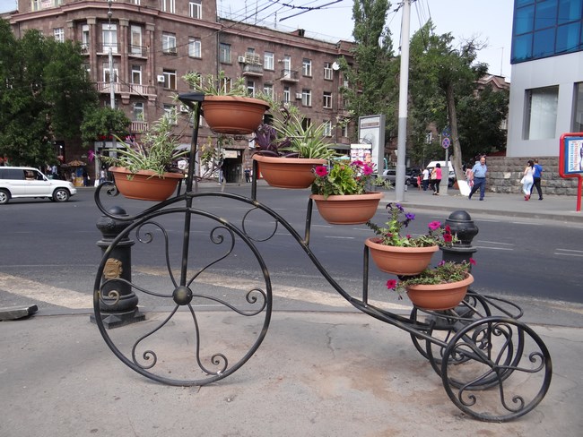 06. Flori in Erevan