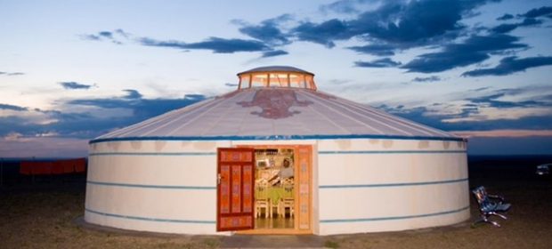 13. Iurta Mongolia