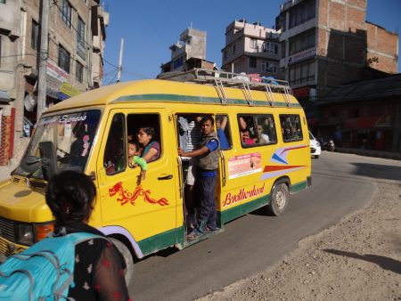 13. Transport in comun Kathmandu