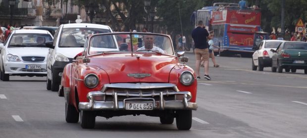 11. Masina Veche In Cuba