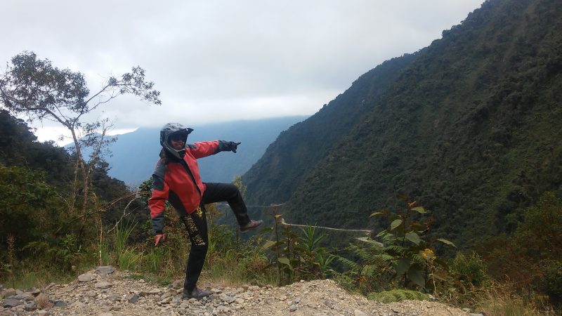 Cu bicicleta pe Drumul Mortii - La Paz - Coroico Bolivia