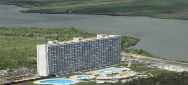 20. Blaxy Premium Resort