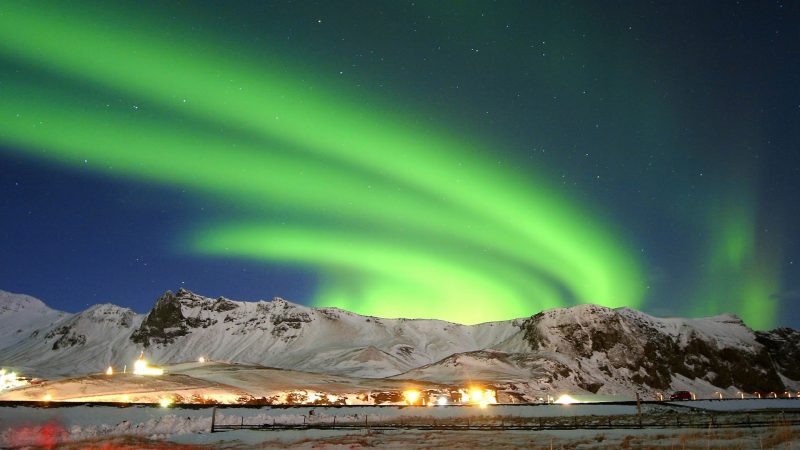 16. Aurora Boreala Islanda