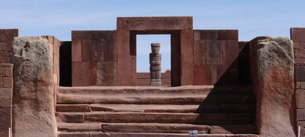 16. Tiahuanaco. Bolivia