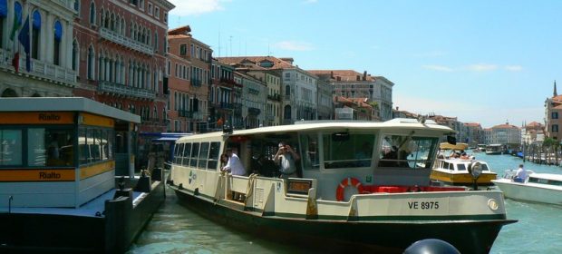 21. Transport In Comun Venetia