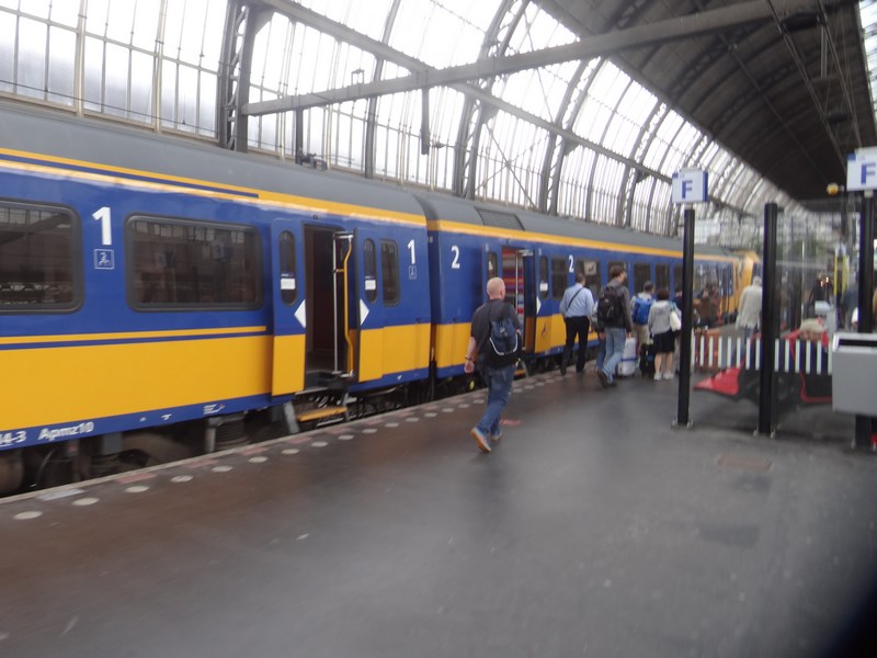 23-tren-schiphol-amsterdam