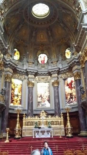 04-interior-catedrala-berlin