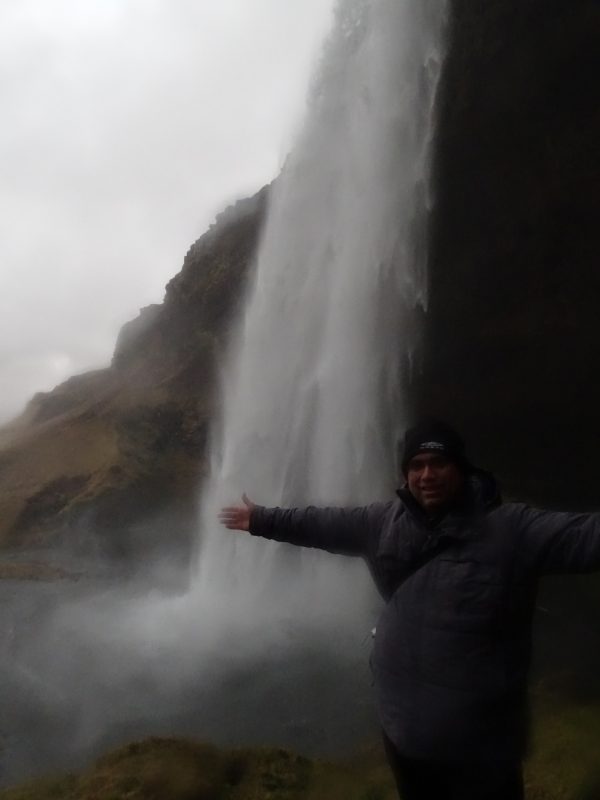 05. Cascada Seljalandsfoss - Islanda
