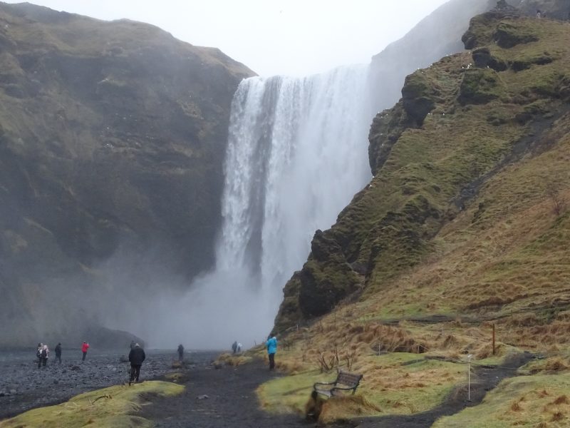 09. Cascada Skogarfoss