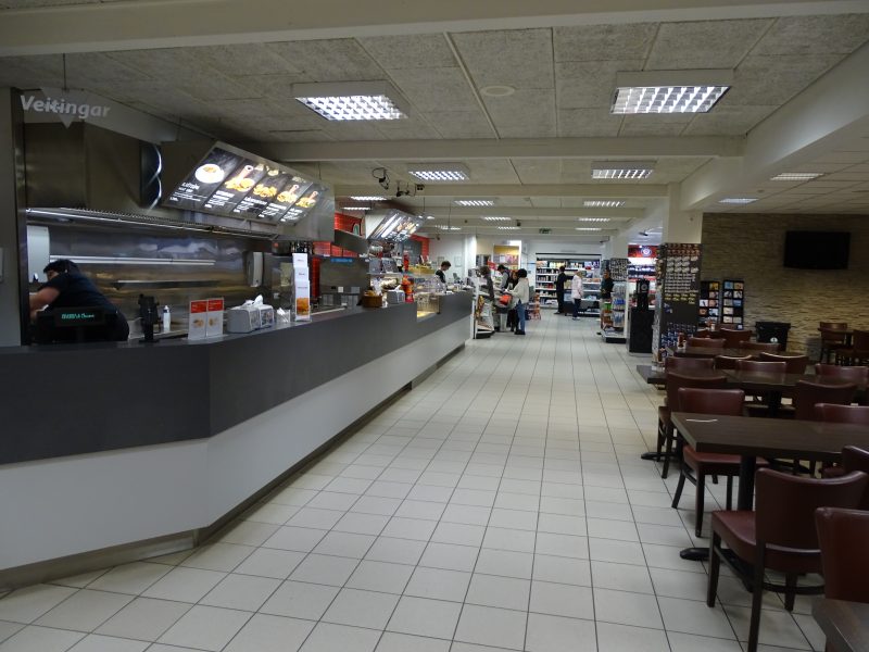 11. Restaurant fast food Islanda