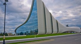 15. Centrul Heydar Aliyev