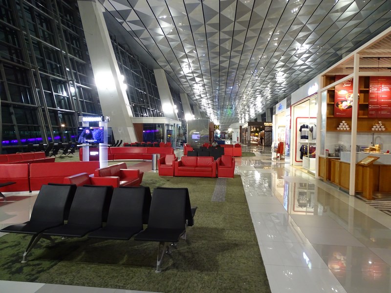 41. Jakarta airport - terminal 3
