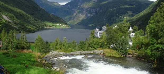 13. Fjord Norvegia Scandinavia
