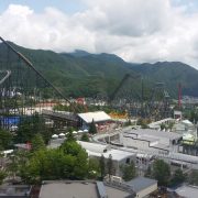 11 In Stanga Fujiyama Unul Dintre Cele Mai Inalte Roller Coastere Clasice Din Lume