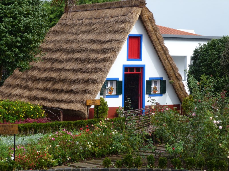 . Sat Traditional Madeira