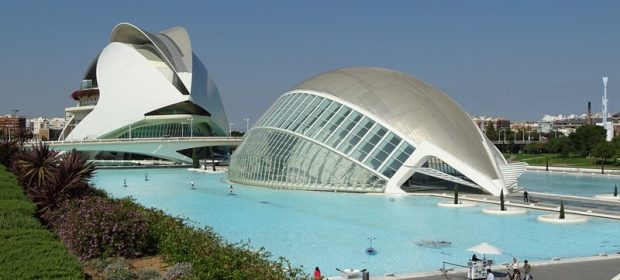 . Palatul Stiintelor Si Artelor
