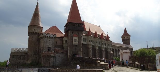 . Castelul Huniazilor Hunedoara