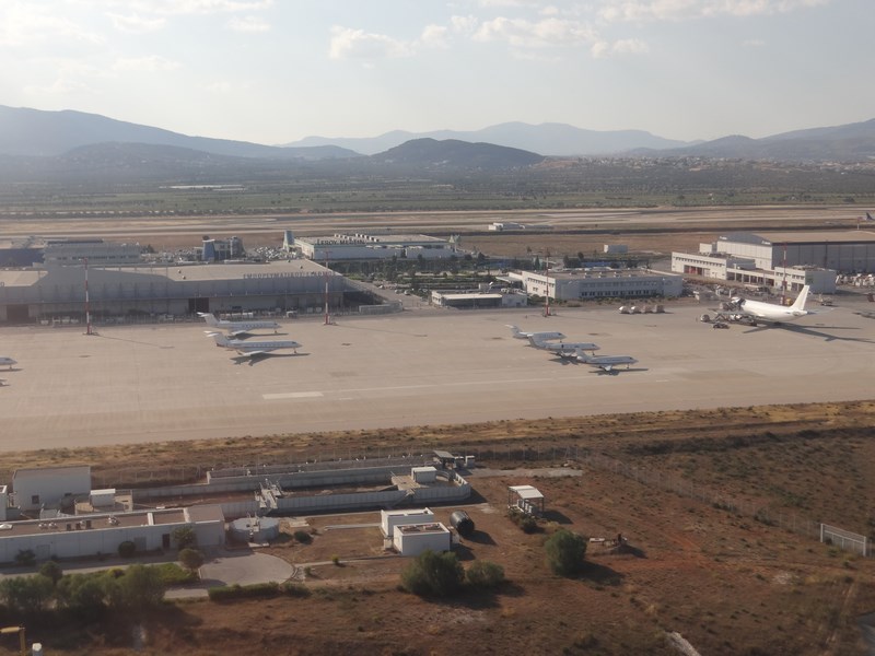 Aeroport Atena