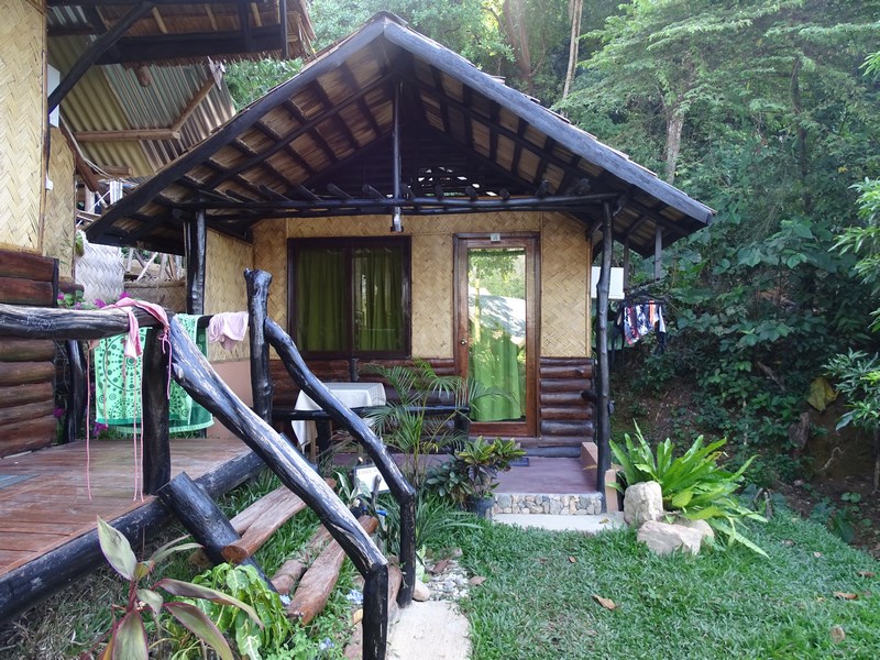 Novies Tourist Inn El Nido