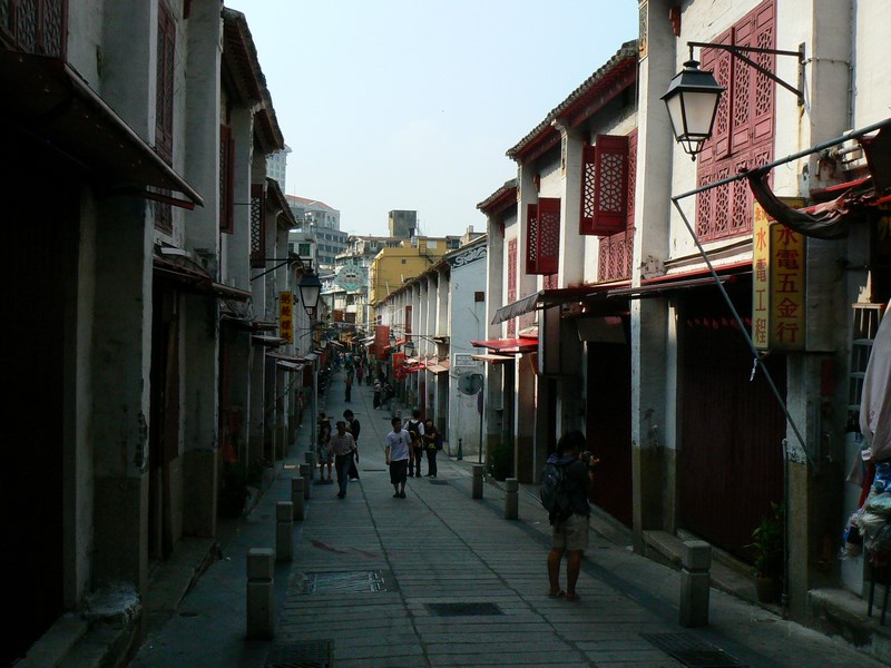 . Strada Fericirii Macao